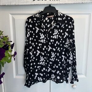 Tanjay Petites Blouse Black and White Button Up - Women’s Size Medium